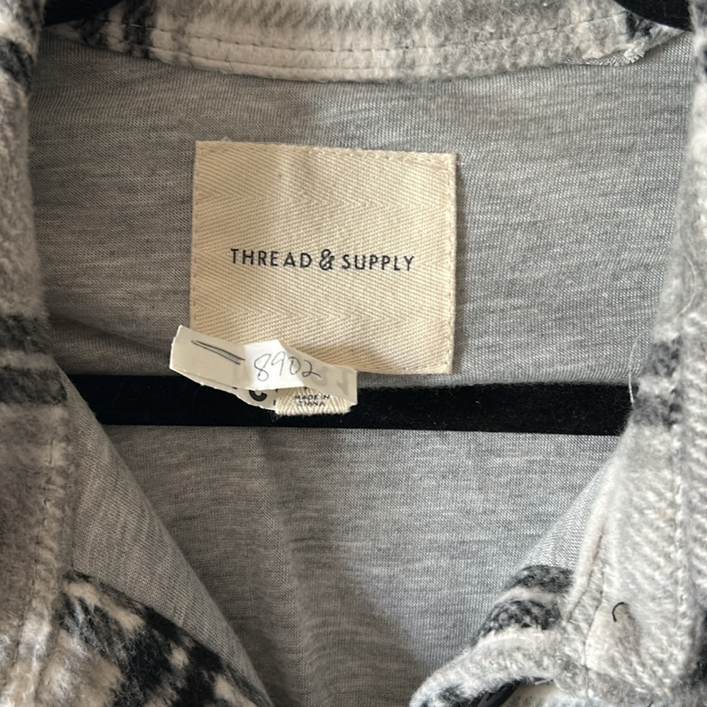 Thread and Supply Grey Plaid Shacket Jersey Lining | Flannel Jacket Shirt Size M - Picture 6 of 10